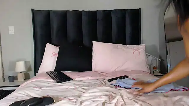 FRUITOFEDEN01 webcam