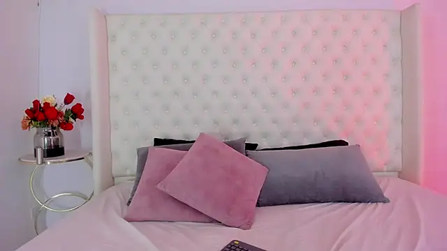 Emily_Hudson_ webcam