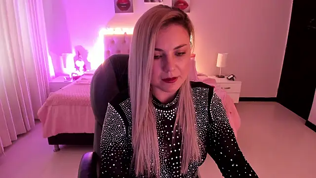 Violeta_Hotter webcam