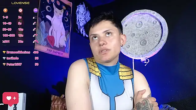 girl_intense444 webcam