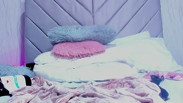 Victoria_Guzman webcam