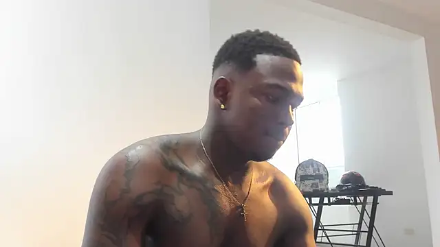 troykhalil - Troykhalil's free webcam - UK Sex Cams