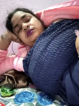 Deborbhavi222 webcam