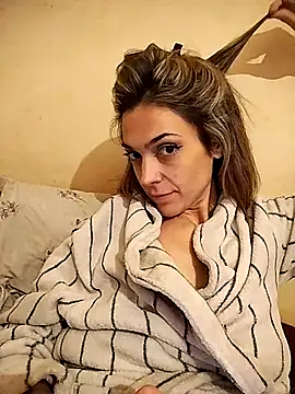 SheTheDeeevil webcam