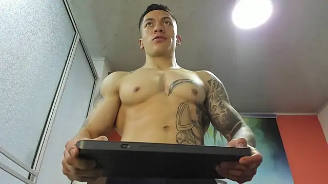aquiles_51 (M young) - #bisexuals #brunettes #cam2cam #colombian #handjob #hd #masturbation #middle-priced-privates #muscular #oil-show #recordable-privates #small-audience #spanish-speaking #striptease #white #young