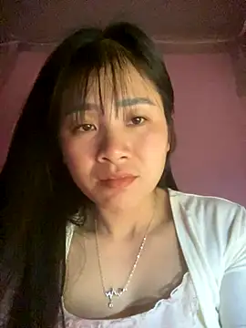 Webcam Model (o-one-o) is live