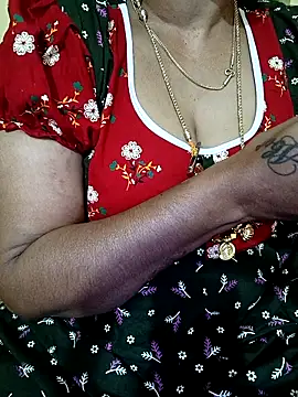 Webcam Model (negatamil)  is live.Free join now!