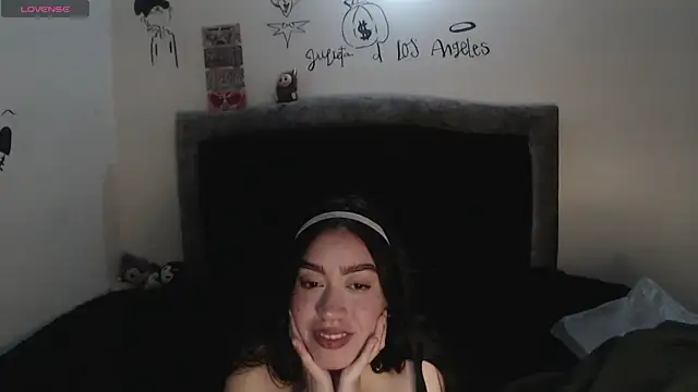 Julieta_De_Los_Angeles webcam