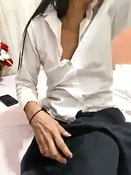 Webcam Model (Shalu_G)  is live.Free join now!