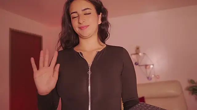 Enola_Holmes_ webcam