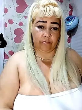 Webcam Model (BonniAdams)  is live.Free join now!