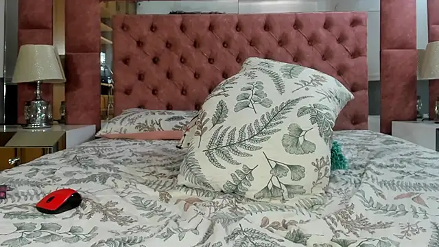 briana_wonder69xxx webcam