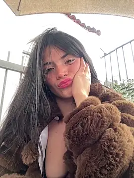 PamelaJonsom_ webcam