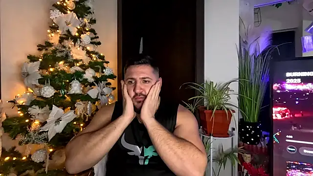 Gold_Alpha_Boy webcam