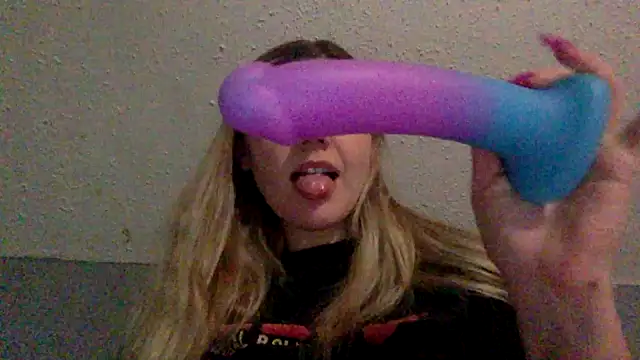goddesscandy22 webcam