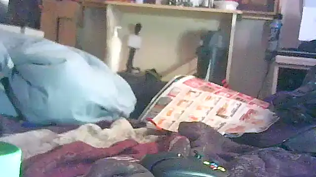 ON3YOULLN3VER_FIR3 webcam