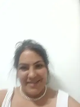 Webcam Model (Scarlett_Bj) is live