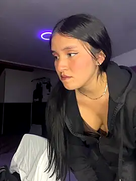 Webcam Model (Agatta-X)  is live.Free join now!