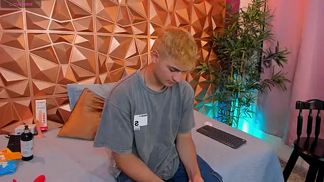 kaelswitch - KaelSwitch's free webcam