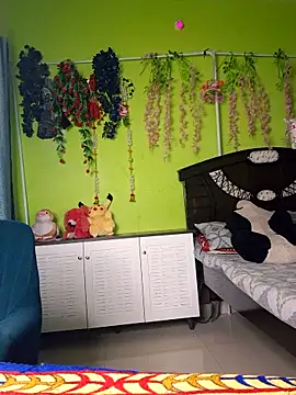 Webcam Model (sexyhoney27)  is live.Free join now!