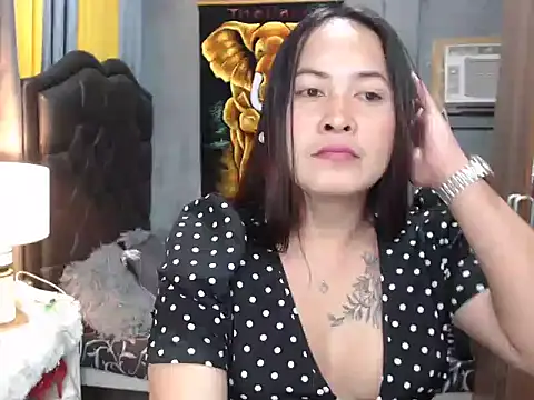 UrSweetTemptation_ara webcam