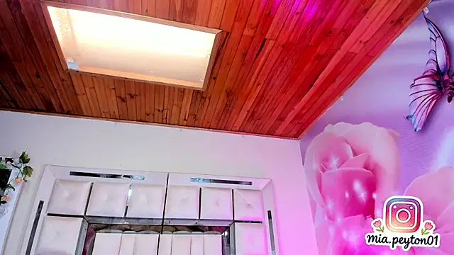 mia_peyton webcam