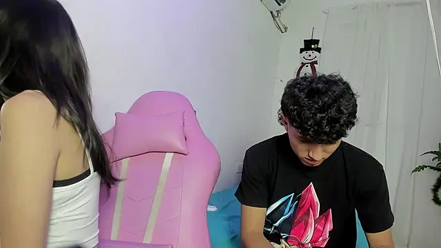 Laura_and_Kevin webcam