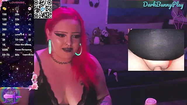 DarkBunnyPlay webcam