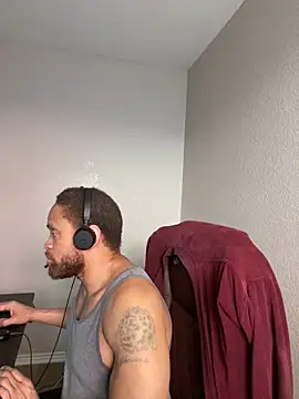 fathero1time (M mature) - 4000 tokens and I bust a good nut!