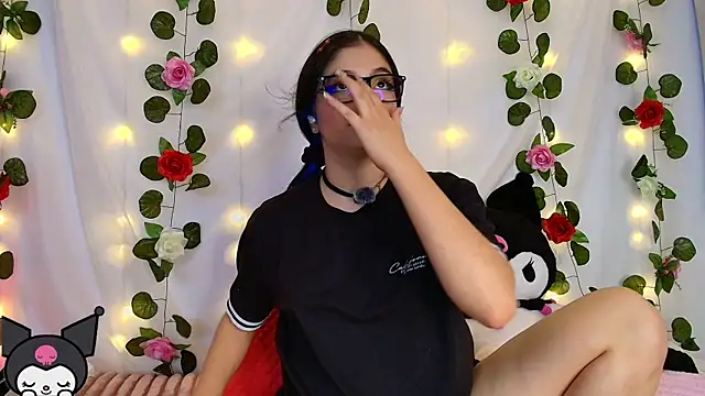 cutee_andrea - Cutee_andrea's free webcam - UK Sex Cams