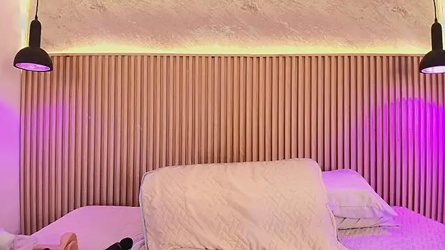 big_tits_in_your_face webcam