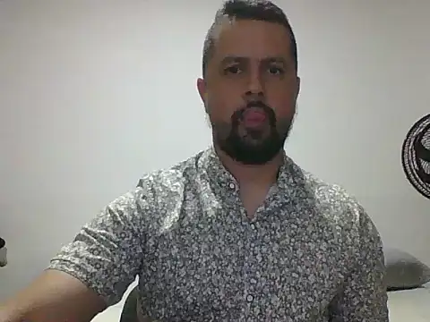 TRIISTAN_KING10 webcam