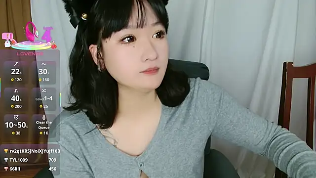 美女sallybing在线直播