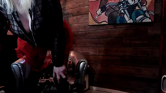 SexyMilfTascha webcam