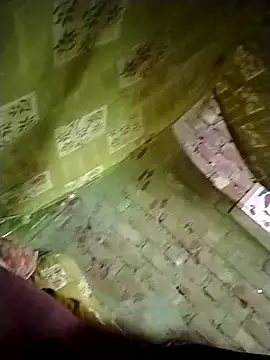 Romance-Priya webcam