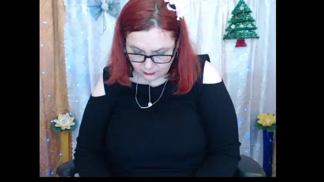 PlayfullMature webcam