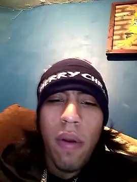 AlexAlejandro13 webcam