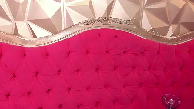 slave_to_pain webcam