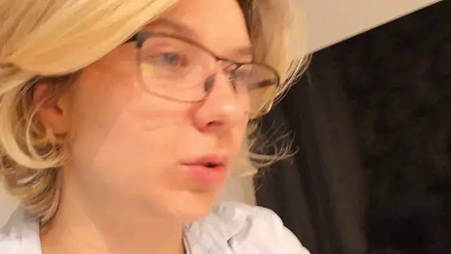 Lilith_lutherlow webcam