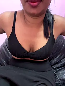 Webcam Model (tamil_Aarathi)  is live.Free join now!