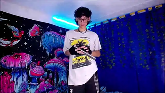 Thedoll_ethan7 webcam