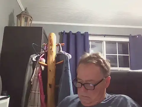 BecomingTrudi webcam