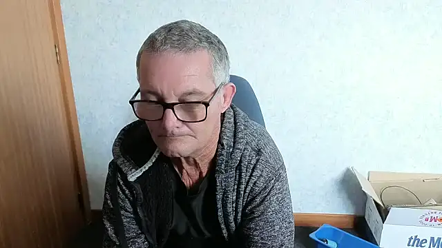 daddy_man - Daddy_man's free webcam - UK Sex Cams
