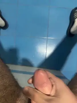 Grossebite2905 webcam