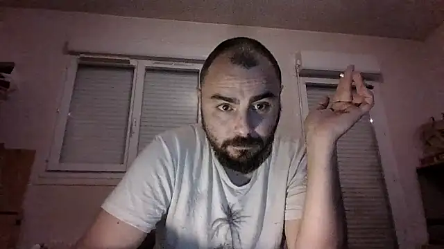 Adeptedufist webcam
