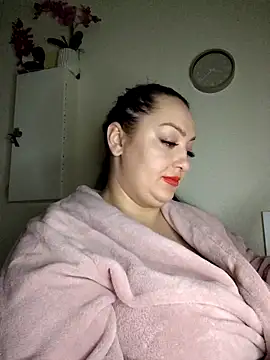 Webcam Model (AMYRA_HOT)  is live.Free join now!