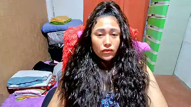 Ugly-Filipina webcam