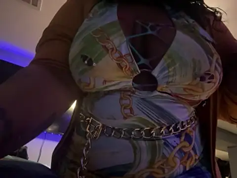 HouseofMyztique webcam