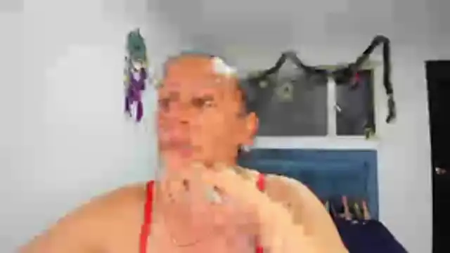 sofi_saliva2511 webcam