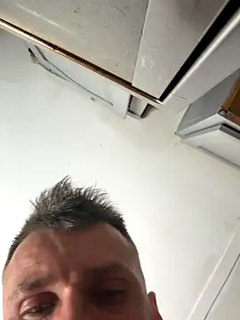 sexyhotstud12 webcam